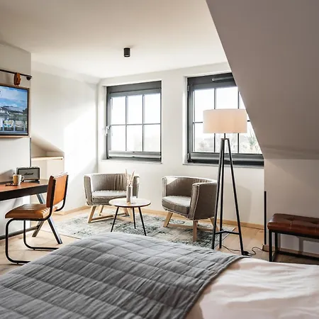 River Loft & Hotel 4*