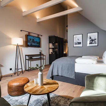 River Loft & Hotel 4*